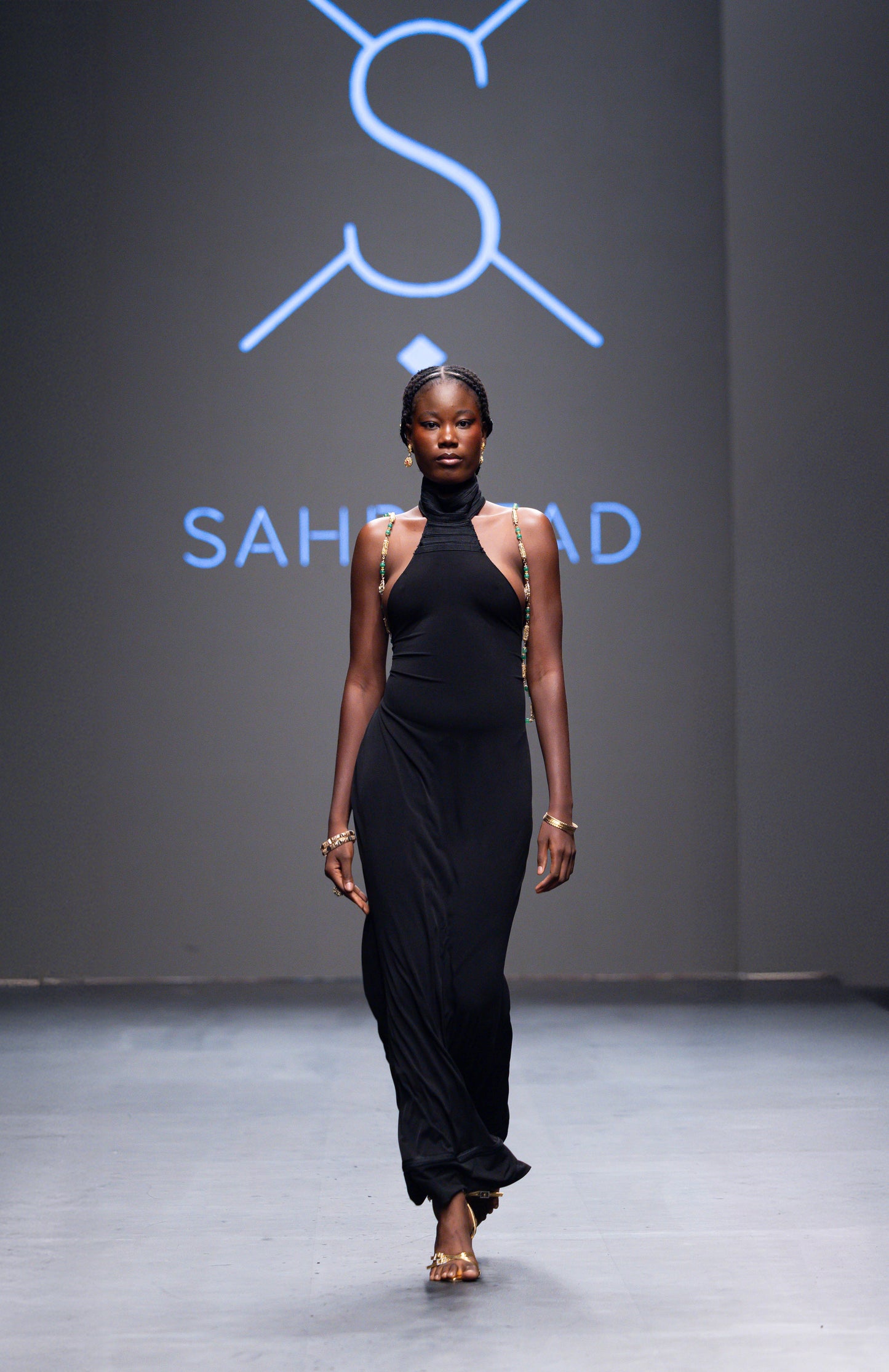 Zuri – Black Jersey Bodycon Gown with Sfifa Details