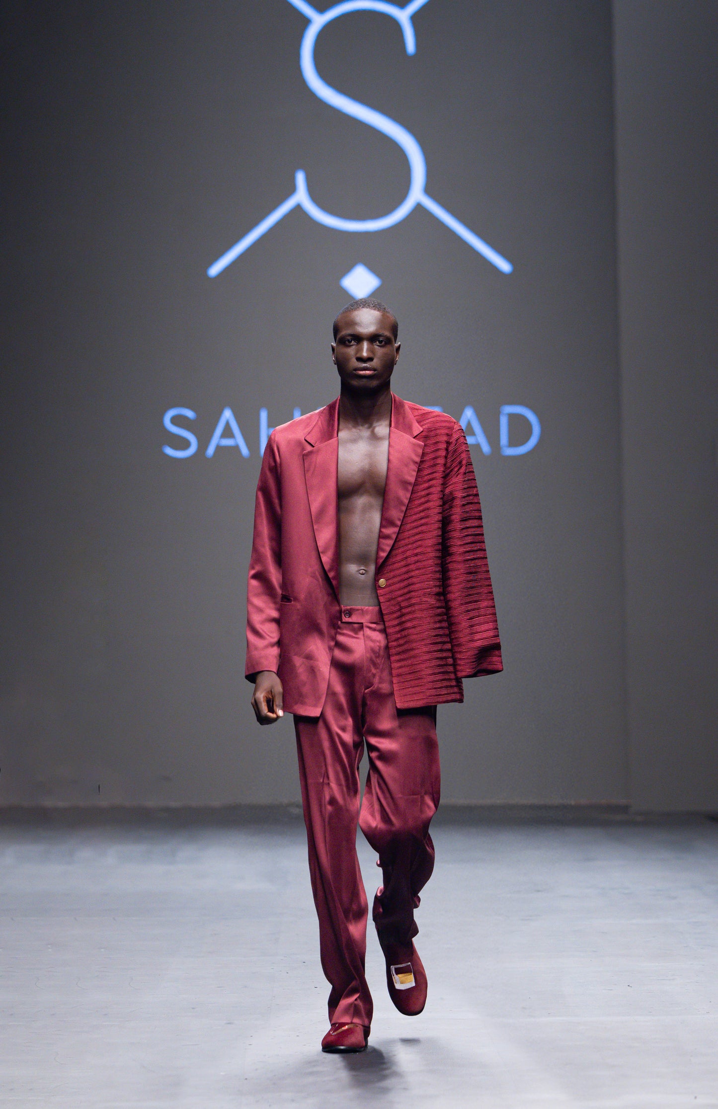 Zahiri – Sfifa-Embellished Men’s Blazer & Trousers